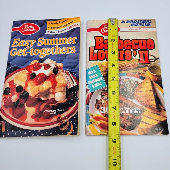 Betty Crocker 1992 Easy Summer Get-Togethers And 1990 Barbecue Lovers II Cookboo - Picture 8 of 9